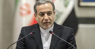 এই যুদ্ধ আমাদের ওপর চাপিয়ে দেয়া হয়েছে: ইরানের পররাষ্ট্রমন্ত্রী